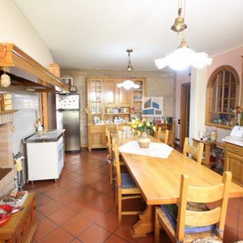 Trifamiliare in vendita a Santa Maria di Sala (Venezia)