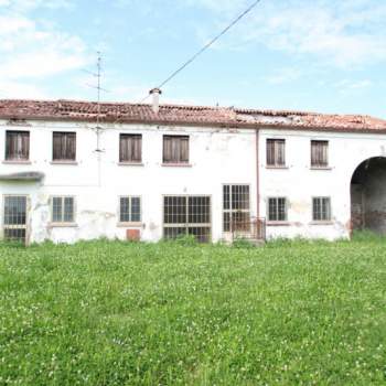 Terreno in vendita a Pianiga (Venezia)