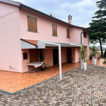 Villa in vendita a Sirolo (Ancona)