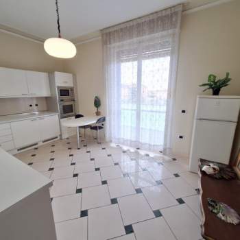 Appartamento in vendita a Modena (Modena)