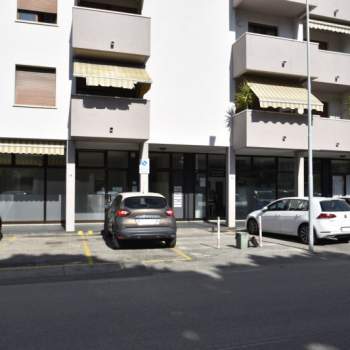 Negozio in affitto a Bussolengo (Verona)