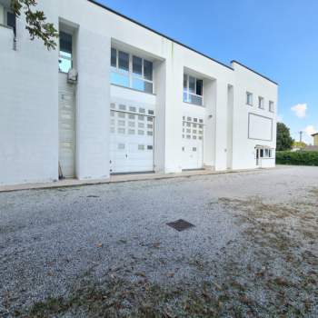 Capannone in vendita a Abano Terme (Padova)