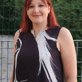 Emanuela, donna solare