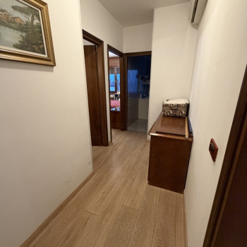 MIRA Luminoso Appartamento con 2 camere 