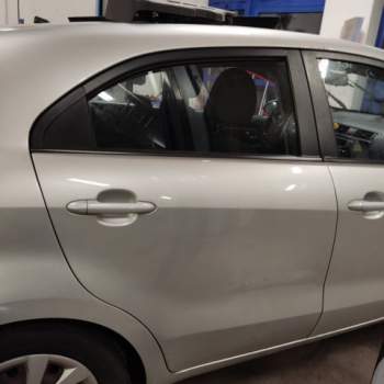 Porta posteriore dx KIA RIO  del 2013
