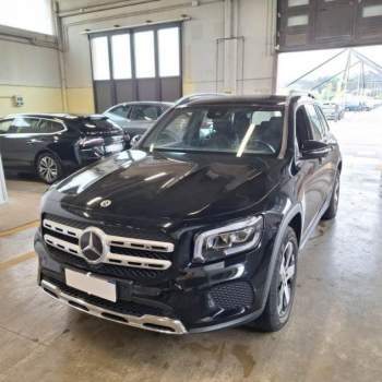 MERCEDES-BENZ GLB 200