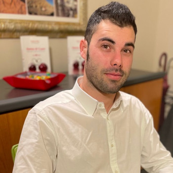 Alberto, ragazzo semplice, riservato e simpatico 