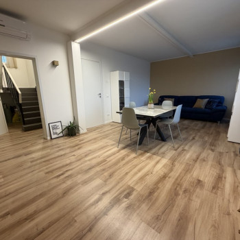 ORIAGO Luminosa e Moderna porzione di Bifamiliare con giardino esclusivo 