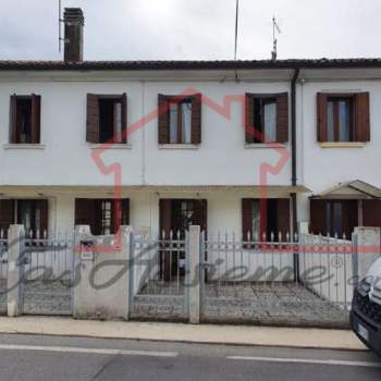 Casa a schiera in vendita a Montebelluna (Treviso)