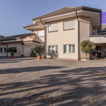 Hotel - albergo in vendita a Torreglia (Padova)