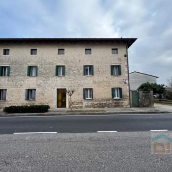 Rustico in vendita a Bagnaria Arsa (Udine)