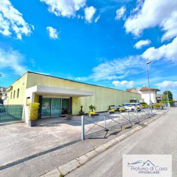 Capannone in vendita a Stra (Venezia)