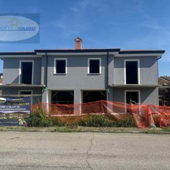 Quadrifamiliare in vendita a Argenta (Ferrara)