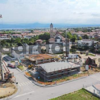 Villa in vendita a Desenzano del Garda (Brescia)