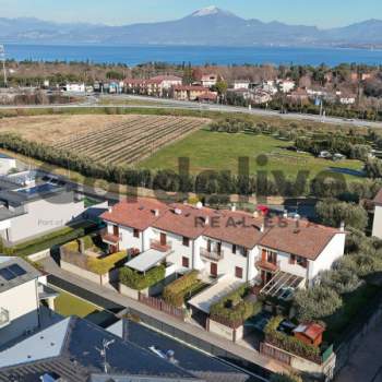 Villa in vendita a Peschiera del Garda (Verona)