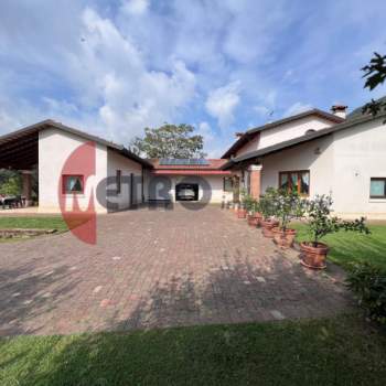 Villa in vendita a Cornedo Vicentino (Vicenza)