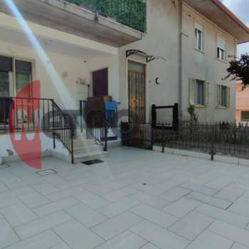 Bifamiliare in vendita a Cornedo Vicentino (Vicenza)