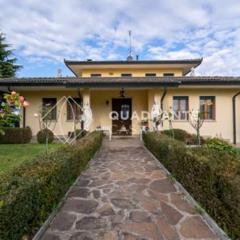 Villa in vendita a Pernumia (Padova)