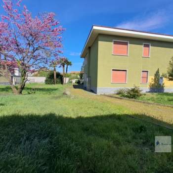 Villa in vendita a Robecchetto con Induno (Milano)