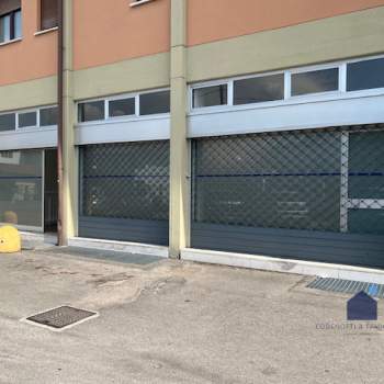 Negozio in affitto a Montichiari (Brescia)