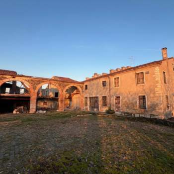 Rustico in vendita a Lonigo (Vicenza)