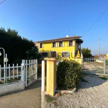 Casa singola in vendita a Boschi Sant'Anna (Verona)
