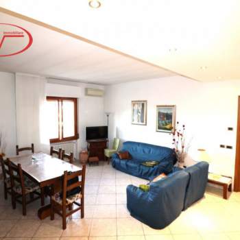 Appartamento in vendita a Montevarchi (Arezzo)