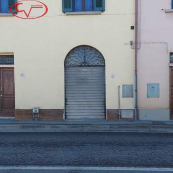 Negozio in vendita a Montevarchi (Arezzo)