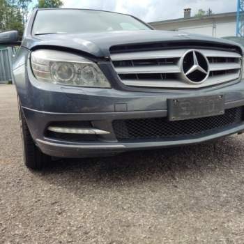 Paraurti anteriore MERCEDES-BENZ C 220  del 2010