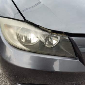 Proiettore destro BMW 320D  del 2006