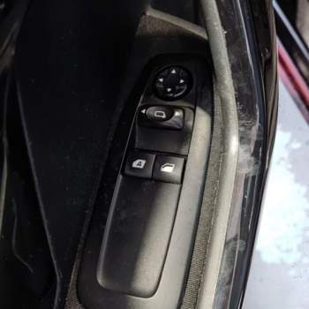 Comando vetri ant sx PEUGEOT 208  del 2017