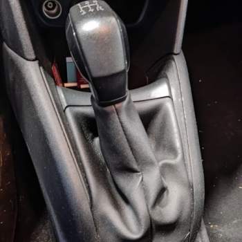 Leva cambio PEUGEOT 208 1560cc HDI  del 2017
