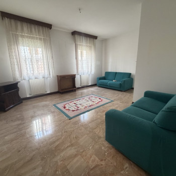 MIRA Appartamento con 3 camere 