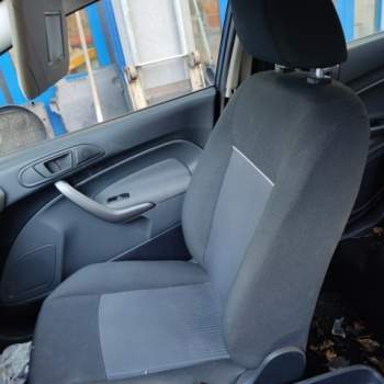 Sedile anteriore dx FORD FIESTA  del 2010