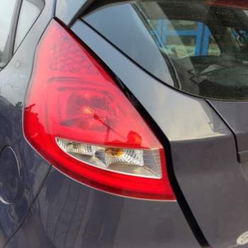 Fanale posteriore sinistro FORD FIESTA  del 2010