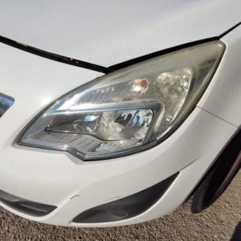 Proiettore sinistro OPEL MERIVA  del 2011