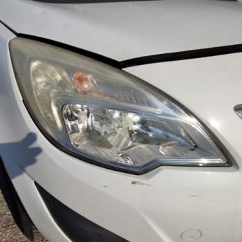 Proiettore destro OPEL MERIVA  del 2011