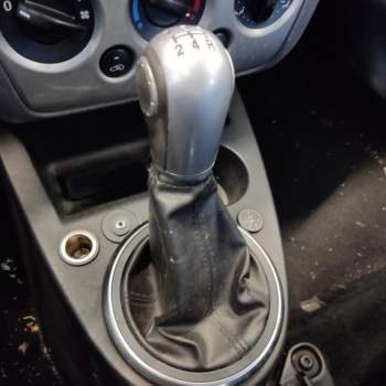 Leva cambio FORD FUSION 1388cc benzina  del 2010