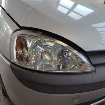 Proiettore destro OPEL CORSA C  del 2003