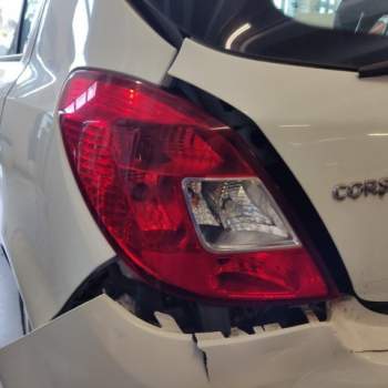 Fanale posteriore sinistro OPEL CORSA D  del 2014