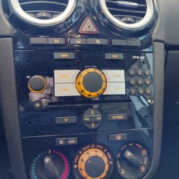 Autoradio OPEL CORSA D  del 2014