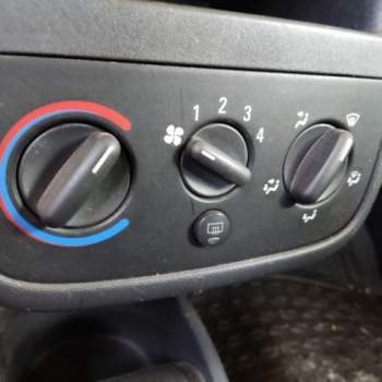 Comandi riscaldamento OPEL CORSA C  del 2003