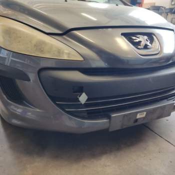 Paraurti anteriore PEUGEOT 308  del 2010