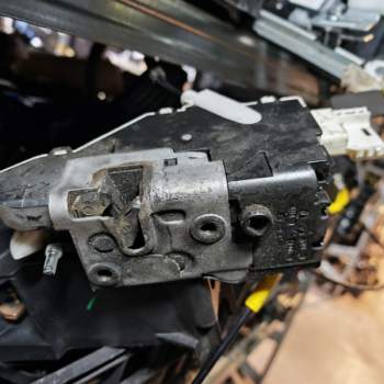 Serratura anteriore sx CITROEN JUMPY  del 2013