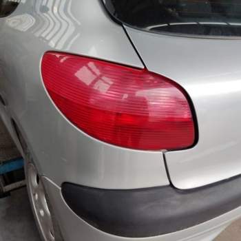 Fanale posteriore sinistro PEUGEOT 206  del 2003