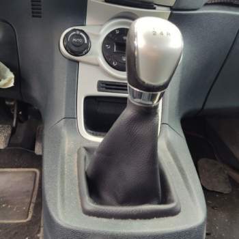 Leva cambio FORD FIESTA 1560cc diesel  del 2010