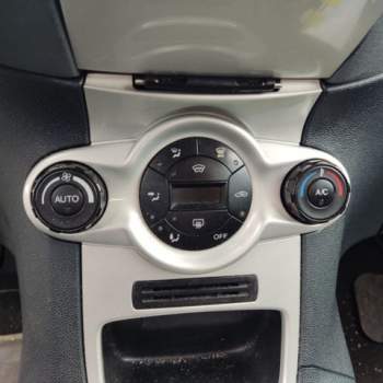 Comandi riscaldamento FORD FIESTA  del 2010
