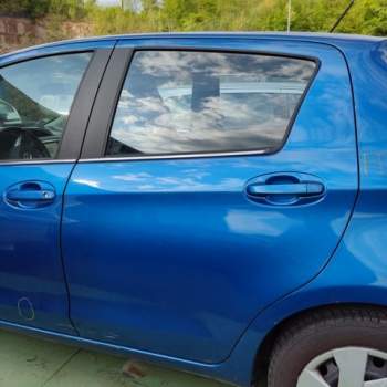 Porta posteriore sinistra TOYOTA YARIS  del 2016