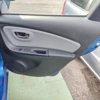 Pannello porta post dx TOYOTA YARIS  del 2016