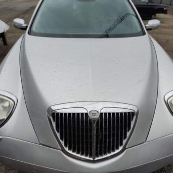 Cofano LANCIA THESIS  del 2003